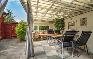 Cozy Home In Slagelse With Wifi