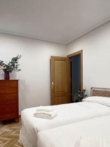 AtuaireHome Rozando la Catedral La Vega con Parking Incluido