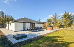 5 Bedroom Gorgeous Home In Vestervig - Agger