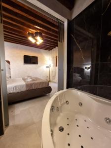 San Marco 3097 - LuxuryJacuzzi