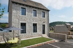 Gîte L'Ecole d'Antan 5/6 personnes - Pin