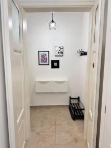 Viaduct View Apartment