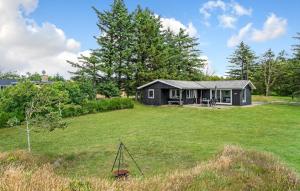 Beautiful Home In Spøttrup With Kitchen