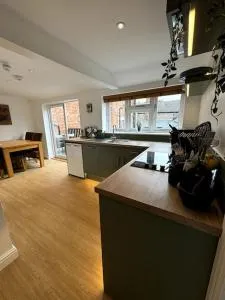 Penny Black Apartment, Kington - 普利斯提恩