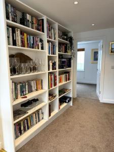 Penny Black Apartment, Kington