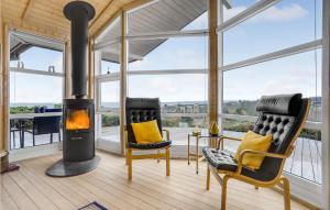 Stunning Home In Ebeltoft With Wifi