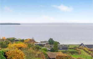 Stunning Home In Ebeltoft With Wifi