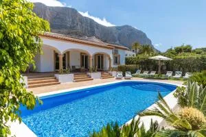 Casa Caramelo - Jesus Pobre