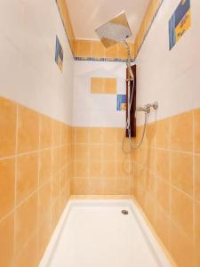 Villas Villa au pradet avec piscine les pieds dans l-eau : photos des chambres