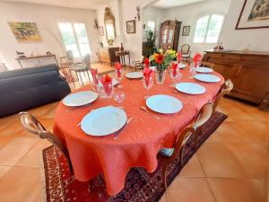 Villas Villa au pradet avec piscine les pieds dans l-eau : photos des chambres