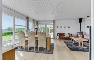3 Bedroom Nice Home In Hejls