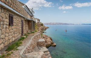 Holiday Home Starigrad Kod Senja, Obala Cr