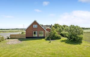 Nice Home In Thyholm With Wifi