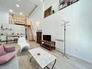 Gran Duplex Manzanares Temporal - 4-Sterne-Hotels in Madrid