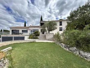 Villa d'Exception avec Piscine Privée, Jacuzzi et Climatisation - FR-1-382-214 - Vesseaux