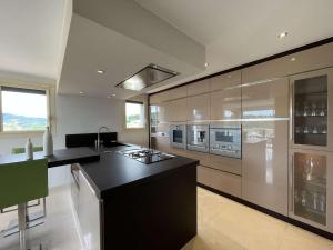 Villa dException avec Piscine Privée, Jacuzzi et Climatisation - FR-1-382-214