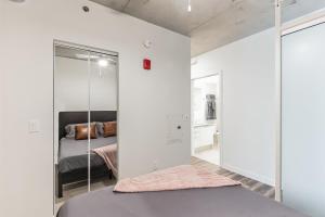 DT Delight Downtown Living One-bedroom Endless Access