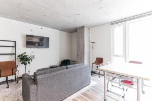 DT Delight Downtown Living One-bedroom Endless Access