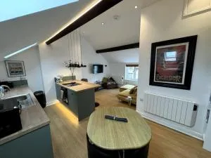 Penny Red apartment in Kington - 普利斯提恩