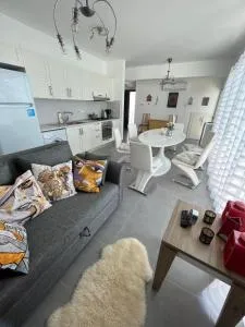 Пентхаус двух спальный с видом на море и горы в Татлысу - Ayios Nikolaos