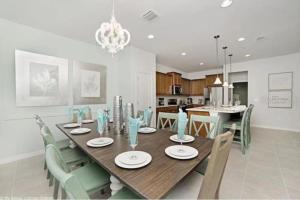 5 Bedroom 4 Bathroom Windsor at Westside 8933PW