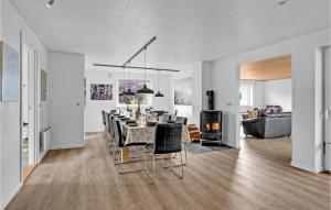 Beautiful Home In Haderslev With Wifi