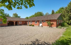 Pet Friendly Home In Branderup J