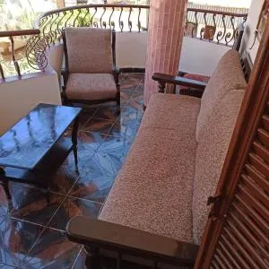 شقة مفروشة بالكامل فيلا 25 شارع 45 رأس البر نمرة 8 من البحر - ‘Izbat al Burj