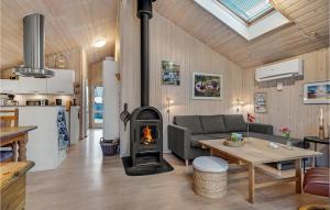 Lovely Home In Hals With Kitchen