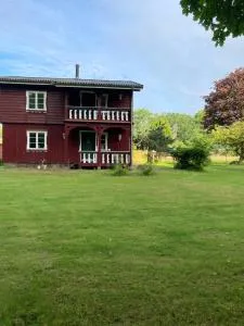 BnB Skovhuset - Bregnetved