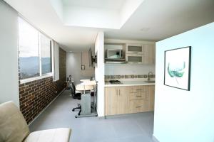 Beautiful apt in Poblado-Tesoro Near Provenza!