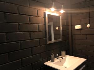 Rest Cabin 2 Bedroom 1 Bath