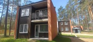 Pine forest house 2