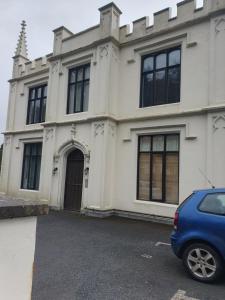 Jasmine cottage-1 King bed room, 40 mins to Cotswolds 90 mins to Oxford and Bath