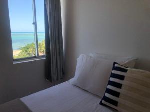 CT-82: Apto com vista espetacular para o mar