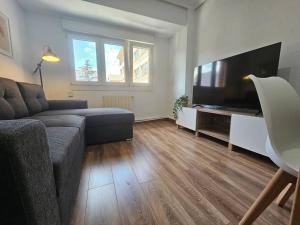 643A Moderno apartamento 3 dormitorios - 4hvězdičkové hotely ve městě Oviedo