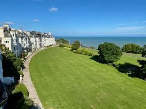 Clifton Views - Sandgate