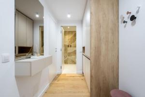 Soft Cloud 1BR in Business Area