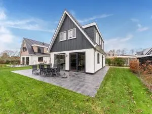 Holiday home in De Koog Texel - Westermient