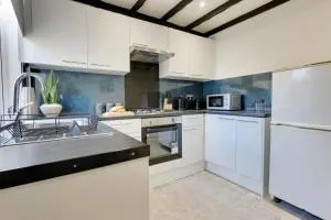 Home from Home, FREE Parking, Ideal for Workers - Hosted by Stay Host Save - 佩尼斯通