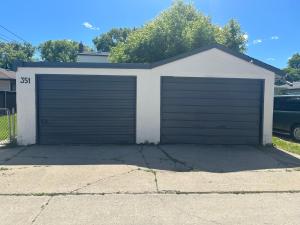 Spotless 2 Bedrooms Suite 2 in Winnipeg