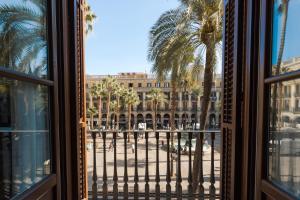 DO PlaƧa Reial powered by Sonder