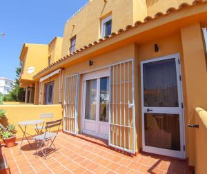 Lances Blue - A Pie De Playa - TarifaRent