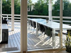 10 person holiday home in Juelsminde-By Traum