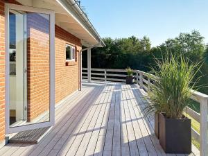 10 person holiday home in Juelsminde-By Traum