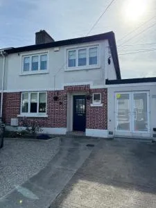 Maya's Lodge - 萨顿