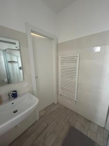 LE CASE DI AZZANO VICINO ALLAEROPORTO DI ALICE E GIORGIA