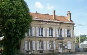 Beau studio gare - 穆伊