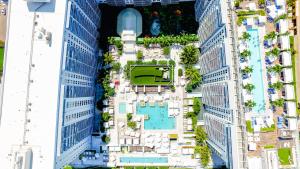 1 Hotel 1 Bedroom 1 and Half Bathroom Beachfront Residence With Balcony