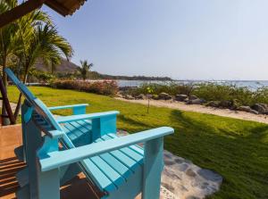 Casa Manzanillo - Beach Room - Ocean Front Room at Exceptional Beach Front Location